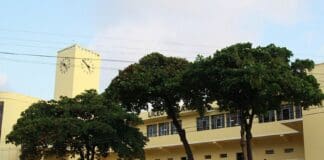 Uso de máscara é obrigatório em escolas estaduais Uso de máscara é obrigatório em escolas estaduais