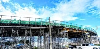 Obras do Viaduto Prefeito Luciano Agra interditam via em João Pessoa