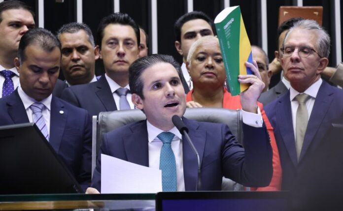 Hugo-Motta_posse_foto_Marina-Ramos_Camara-dos-Deputados