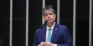 Ruy Carneiro corta laços e nega reaproximação com Cícero Lucena: “Nenhuma chance!”