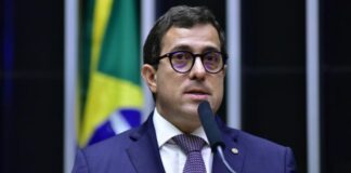 Gervásio Maia dispara contra João Azevêdo e alerta: “O PSB pode encolher”