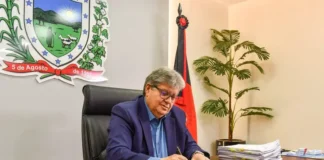 João Azevêdo anuncia reajuste salarial de 10% para servidores da Paraíba