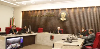 TCE-PB julga irregular contratação de professores em João Pessoa e aplica multas